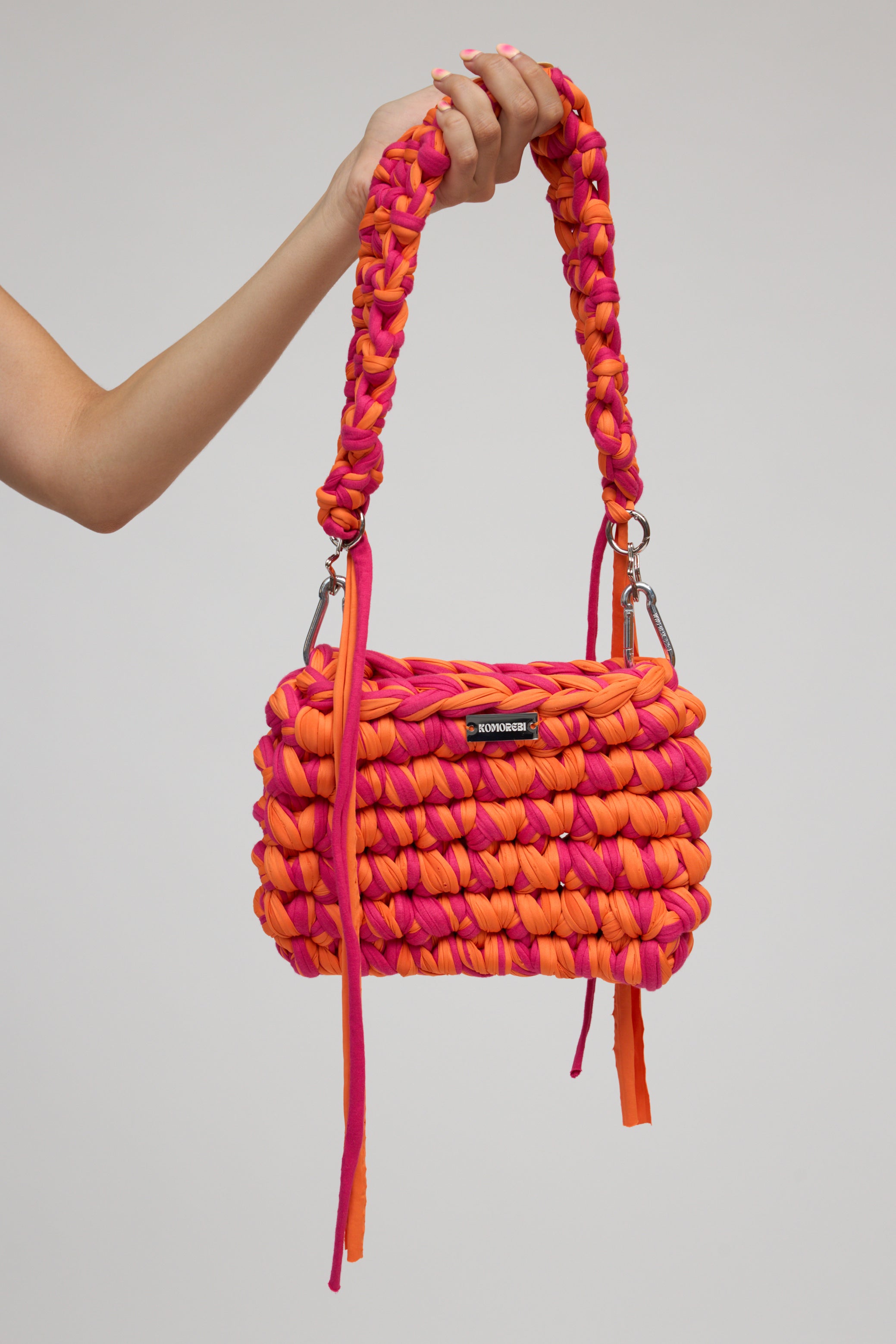 Carrie Rosa y Naranja